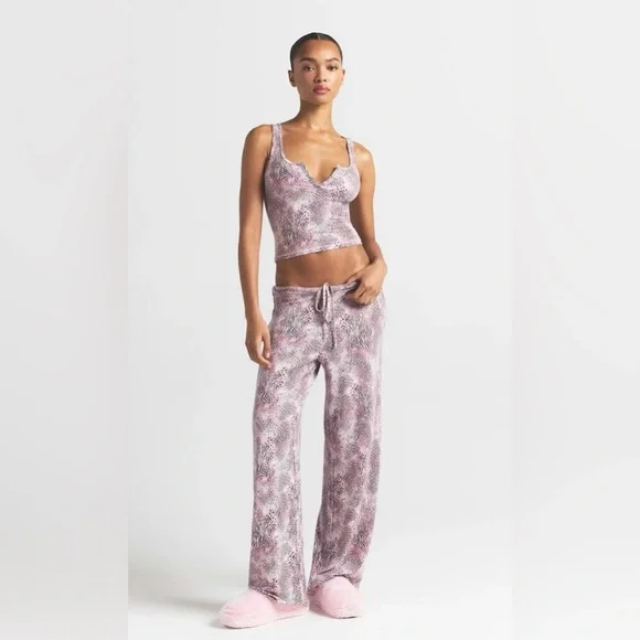 Skims sleep henley tank & Skims straight leg pant, bloom multi animal size small - Picture 1 of 2